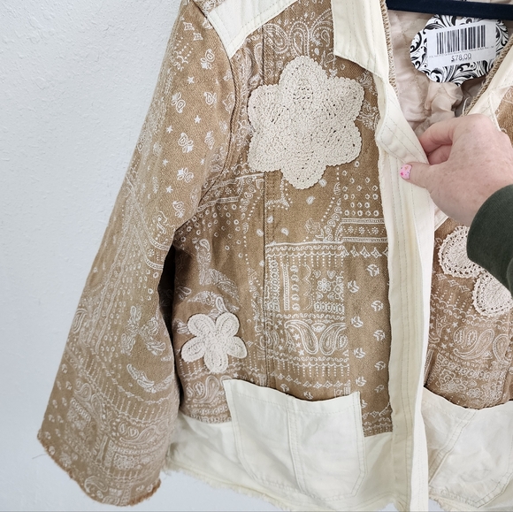 POL NWT Ponderosa Jacket Quilted  Tan and Cream  Embroidered Patchwork Jacket - Picture 8 of 9